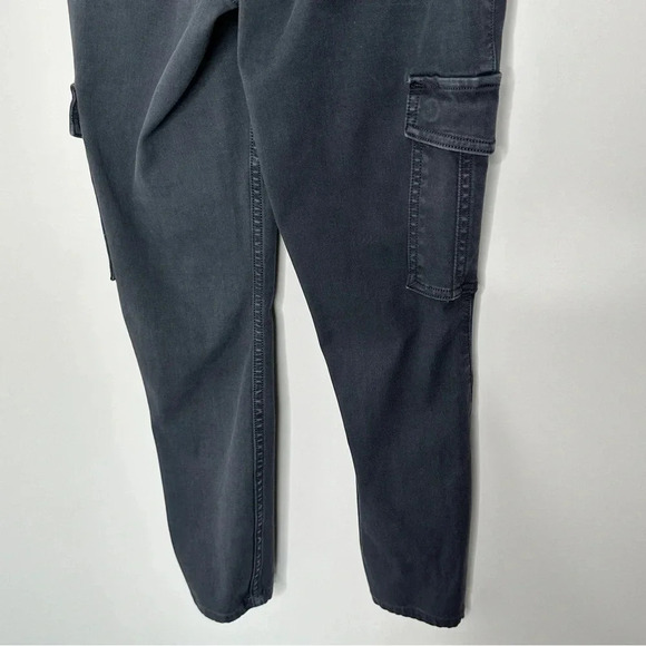Spanx Gray Stretch Cargo Pants Size Small Petite Classic Cargo Slimming Classic - Picture 9 of 9
